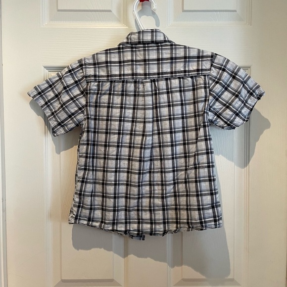 Boys casual button down - Picture 3 of 3
